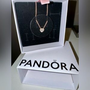 Brand New Pandora Sparkling Heart Collier Necklace. Rose Gold Plated